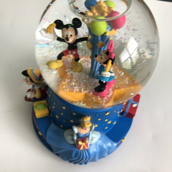 Hallmark’s WALT DISNEY 100th Musical Birthday Snow Globe Minnie Mickey - Picture 6 of 8